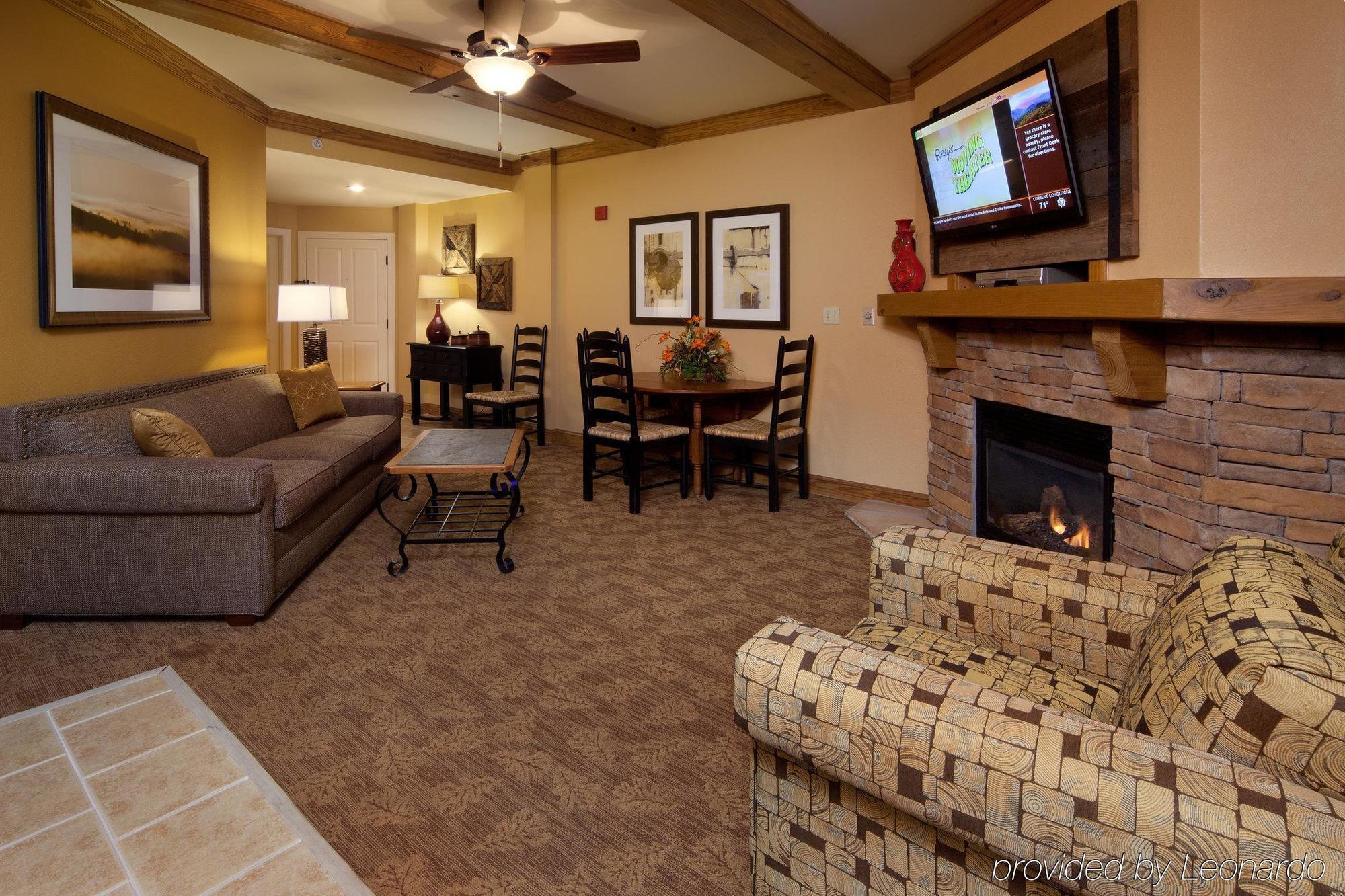 Holiday Inn Club Vacations Smoky Mountain Resort Гатлинбург Экстерьер фото